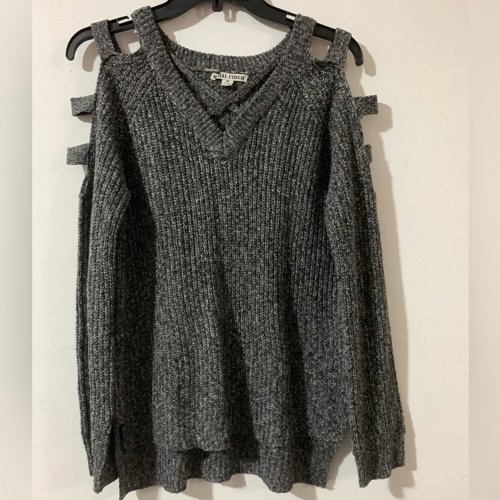 Grey thick sweater sizeM